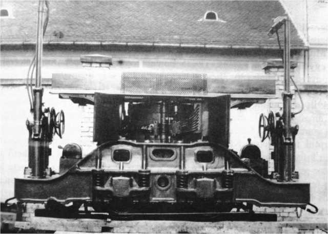 Ganz - Kandó háromfázisú villamos bányamozdony. Pereces, 1901. A kép Fojtán István: Kandó mozdonyok című könyvéből származik.