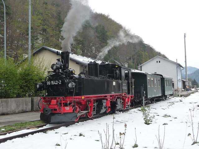 Pressnitztalbahn IV K tipusú mozdony Kienberg-Gaming állomáson Forrás: www.lokalbahnen.at