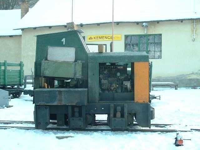 A mozdony Kemencén